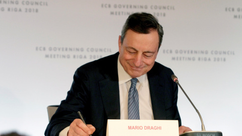 El presidente del BCE, Mario Draghi, en la rueda de prensa tras la reunión del Consejo de Gobierno en Riga. EFE/ Valda Kalnina