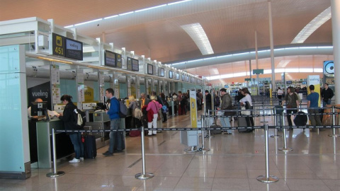 Foto de archivo del aeropuerto El Prat en Barcelona / EUROPA PRESS