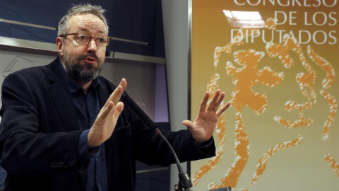 El portavoz de Ciudadanos en el Congreso, Juan Carlos Girauta, durante la rueda de prensa que ha ofrecido hoy tras la reunión de la Junta de Portavoces en la Cámara Baja. EFE7Chema Moya