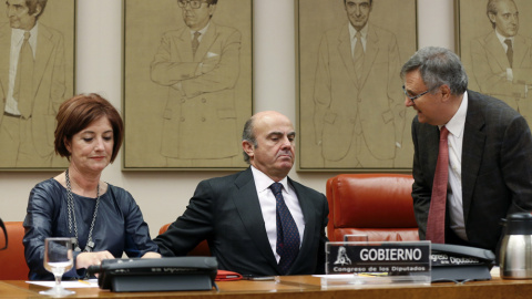 El ministro de Economía en funciones, Luis de Guindos, en sucomparecencia en el Congreso para explicar el Plan de Estabilidad Presupuestaria 2016-2019. EFE/Chema Moya