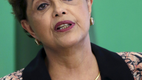 La presidenta de Brasil, Dilma Rousseff, durante la rueda de prensa con los corresponsales extranjeros en el Palacio Planalto, la sede de la Presidencia, en Brasilia. REUTERS/Ueslei Marcelino