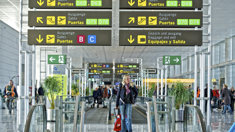 Zona de embarque de la nueva terminal T3 del aeropuerto de Málaga. AENA