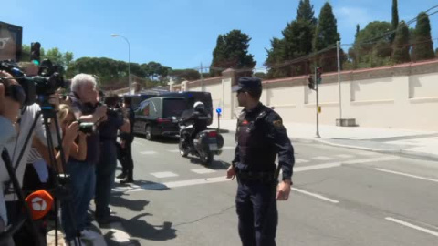 Tensión en el cementerio de San Isidro