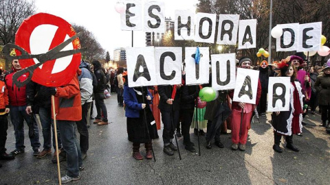 Manifestación en Pamplona en 2011 por unos "presupuestos participativos y sociales. - EFE