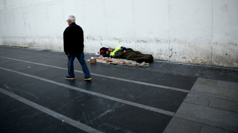 La salida de la crisis está provocando un ensanchamiento de la brecha social que separa de las clases medias y las altas a las menos favorecidas económicamente. REUTERS/Archivo