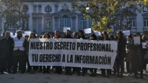 Un centenar de periodistas reclama ante el Supremo respeto al secreto profesional