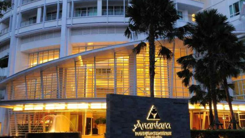 La entrada del Anantara Siam Bangkok Hotel, uno de los establecimientos emblemáticos de la cadena Minor.