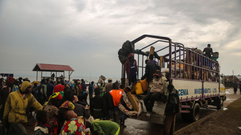 Refugiados en el puerto de Sebagoro. - MOHAMMAD GHANNAM (MSF)