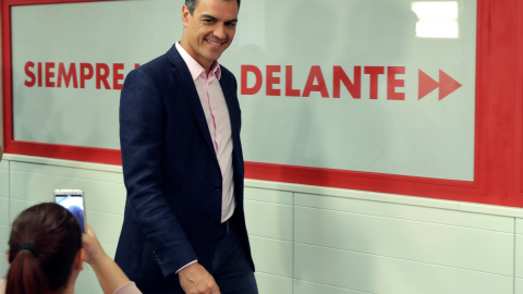 El presidente del Gobierno en funciones, Pedro Sánchez, en la sede del PSOE en Madrid, donde ha valorado los resultados electorales del 26-M. EFE/JuanJo Martín