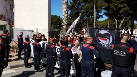 Manifestación antifascista frente al hotel que acogía la presentación de la plataforma Respeto.-UCFR/AIP-AGENCIA