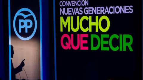 Mariano Rajoy, durante su discurso de clausura de la Convención Nacional de Nuevas Generaciones del PP que se ha celebrado este domingo en Córdoba. EFE/Rafa Alcaide