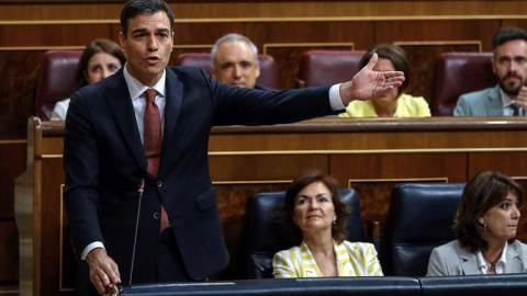 El presidente del gobierno Pedro Sánchez, durante su intervención en la sesión de control en el Congreso de los Diputados. - EFE