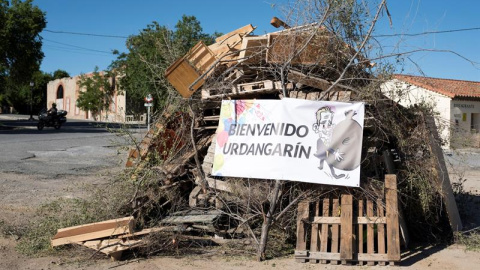 Un cartel en la entrada del Centro Penitenciario de Brieva (Ávila) da la bienvenida a Iñaki Urdangarín. - EFE