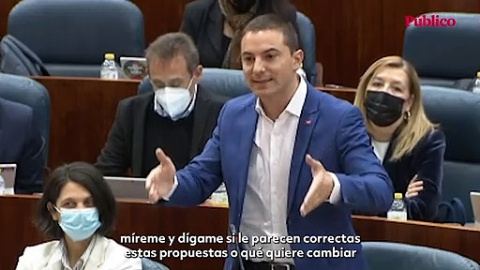 VÍDEO | Juan Lobato, a Ayuso: "Quien no mira a los ojos está faltando al respeto, tiene algo que ocultar o no es de fiar"