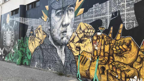 Un mural en homenaje a Salgueiro Maia en Lisboa