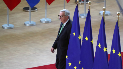 El presidente de la Comisión Europea, Jean-Claude Juncker, a su llegada a la cumbre de la UE para analizar los resultados de las elecciones al Parlamento Europeo del 26-M y los nombramientos en las instituciones comunitarias. REUTERS/Yves H