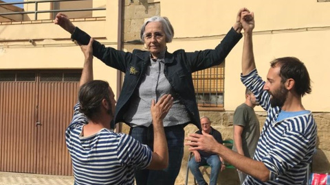 2/5/23 Pie: La alcaldesa de Angüés, Herminia Ballestín, durante un acto cultural organizado en la localidad.