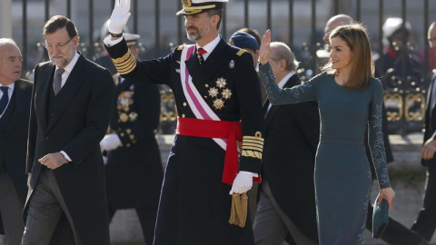 Felipe VI, que preside por vez primera, acompañado de doña Letizia, la celebración de la Pascua Militar.- EFE