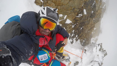 Imagen de Sergi Mingote publica en sus redes sociales durante una escalada en el K2.