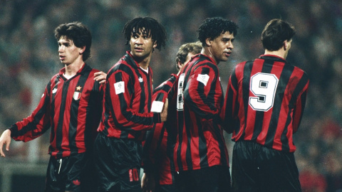 El Milan de Arrigo Sacchi contaba sólo con tres extranjeros, y los tres eran holandeses: Marco Van Basten, Frank Rijkaard y Ruud Gullit.