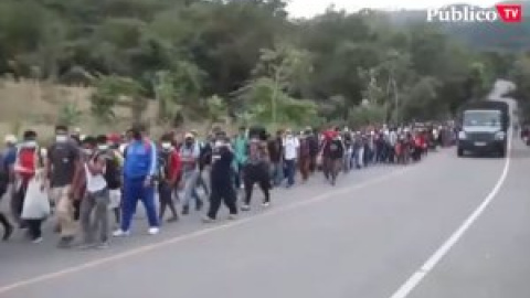 El ejército de Guatemala golpea a la caravana de migrantes