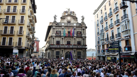 Aspecto de la manifestación en Pamplona. (VINCENT WEST | EFE)