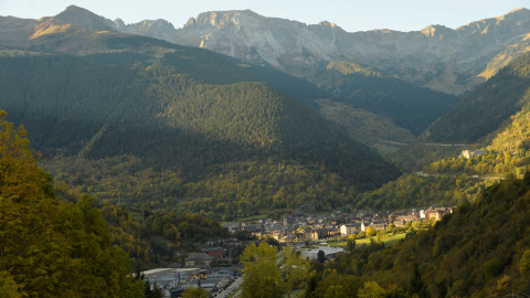 Vista de la localidad de Viella, en el  Valle de Arán. REUTERS/Vincent West