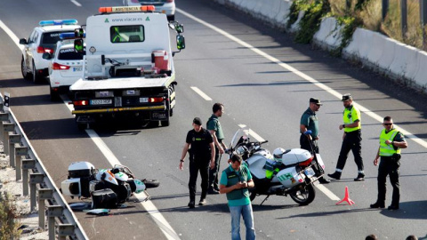 La zona en la que el agente de la Guardia Civil ha fallecido en el término municipal de Los Barrios (Cádiz). EFE/A.Carrasco Ragel.