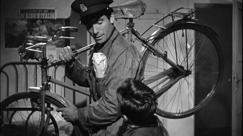 LADRÓN DE BICICLETAS (1948), de Vittorio de Sica