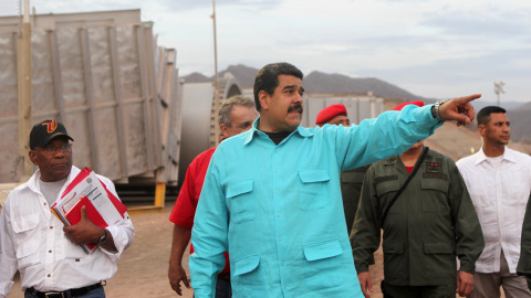 Nicolás Maduro durante una inspección de las instalaciones petrolíferas de la compañía PDVSA, en Puerto La Cruz, Venezuela.