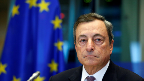 El presidente del BCE, Mario Draghi, en una reciente comparecencia en la Comisión de Asuntos Económicos y Monetarios del Parlamento Europeo. REUTERS/Francois Lenoir