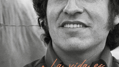 Portada de 'La vida es eterna. Biografía de Víctor Jara', de Mario Amorós.