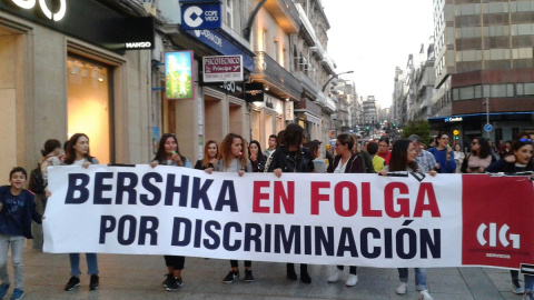 Las trabajadoras de Bershka en Pontevedra mantienen la huelga tras rechazar una subida salarial de sólo diez euros al mes