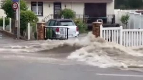 Las "supercélulas", el fenómeno meteorológico que provoca en Francia 1 muerto y 15 heridos