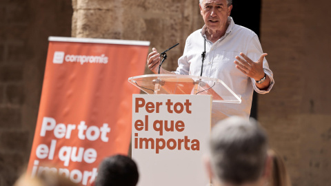 El candidato a la Presidencia de la Generalitat por Compromís, Joan Baldoví en el acto de presentación de la campaña.