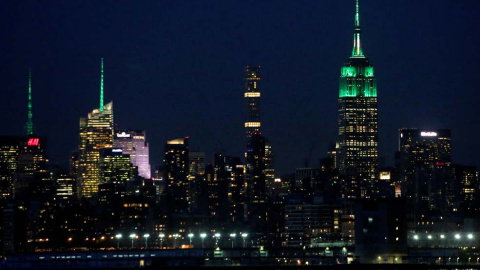 Cómo iba a faltar al homenaje la ciudad de New York, forjada, entre otras cosas, gracias a la inmigración irlandesa, | REUTERS (Andrew Kelly)