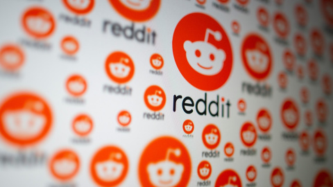 El logo de la red social Reddit. REUTERS/Dado Ruvic/Illustration