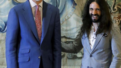 El Rey Felipe VI y Baltasar Picornell i Lladó, Presidente del Parlmento las Illes Balears, durante la audiencia celebrada esta mañana en el Palacio Real de la Almudaina, en Palma de Mallorca.- EFE/Ballesteros