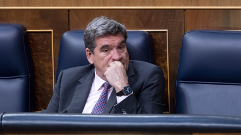 El ministro de Inclusión, Seguridad Social y Migraciones, José Luis Escrivá, durante una sesión plenaria en el Congreso de los Diputados, a 9 de junio de 2022, en Madrid (España)