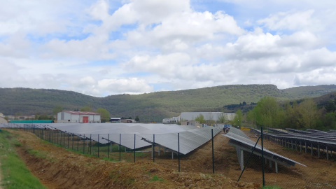 Planta solar montada por la empresa Mondragón en Euskadi.