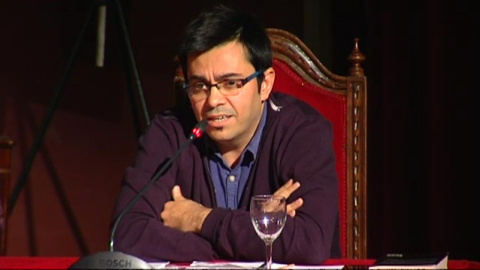 Gerardo Pisarello durante su intervención en el debate "Sobre el 9-N y la conquista del derecho a decidir" de Espacio Público celebrado en el Ateneo de Madrid. /PÚBLICO