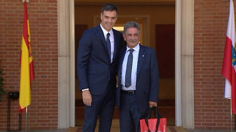 SÃ¡nchez recibe a Revilla en La Moncloa