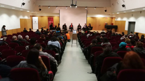 Moment del debat entre candidats organtitzat pel Sindicat de Llogaters, aquest dilluns a la facultat de Geografia i Història de la UB. /Sindicat de Llogaters.