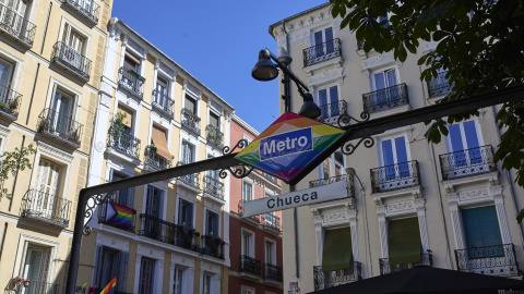 Parada del metro del barrio de Chueca durante la celebración del Día Internacional del Orgullo LGTBI, a 28 de junio de 2021, en Madrid, (España)