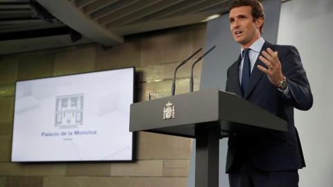 Pablo Casado en rueda de prensa después de la primera reunión con Pedro Sánchez desde que es presidente del PP | Foto: EFE