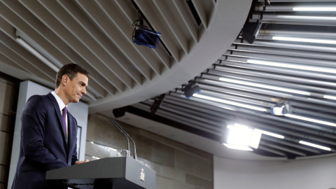 El presidente del Ejecutivo, Pedro Sánchez, durante su comparecencia en el Palacio de La Moncloa en la que ha hecho un balance de su gestión. EFE/Emilio Naranjo