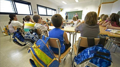 Alumnos en el aula de un colegio./ EFE