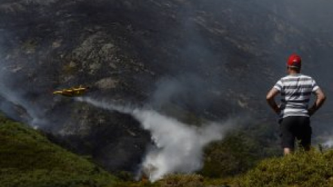 La Fiscalía investiga la "inacción" de la Xunta en la ola de incendios de este verano en Ourense