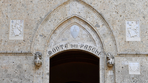 Entrada de la sede de Monte dei Paschi di Siena (MPS), el banco más antiguo del mundo, en Siena (Italia). REUTERS/Jennifer Lorenzini