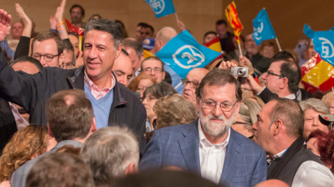 El candidat del PP català, Xavier Garcia Albiol, i el líder estatal del partit i president del Govern espanyol, Mariano Rajoy, en el míting d'aquest diumenge a Salou.